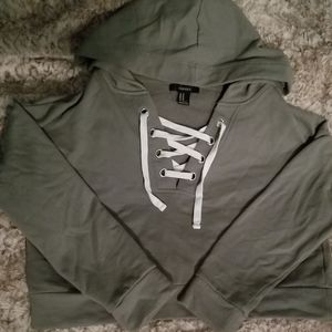 Cropped hoodie